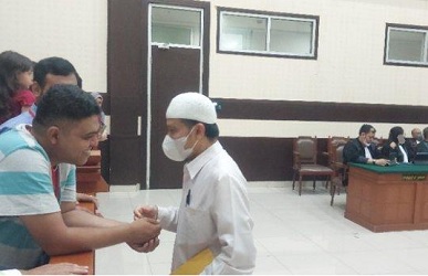 Majelis Hakim PN Jakarta Timur Vonis Ustadz DR. Ahmad Zain An-Najah 3 Tahun Penjara
